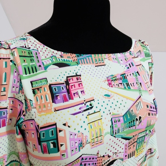 Pink Owl Vibrant Colorful City Scene 3/4 Sleeve Top Small - Picture 8 of 11